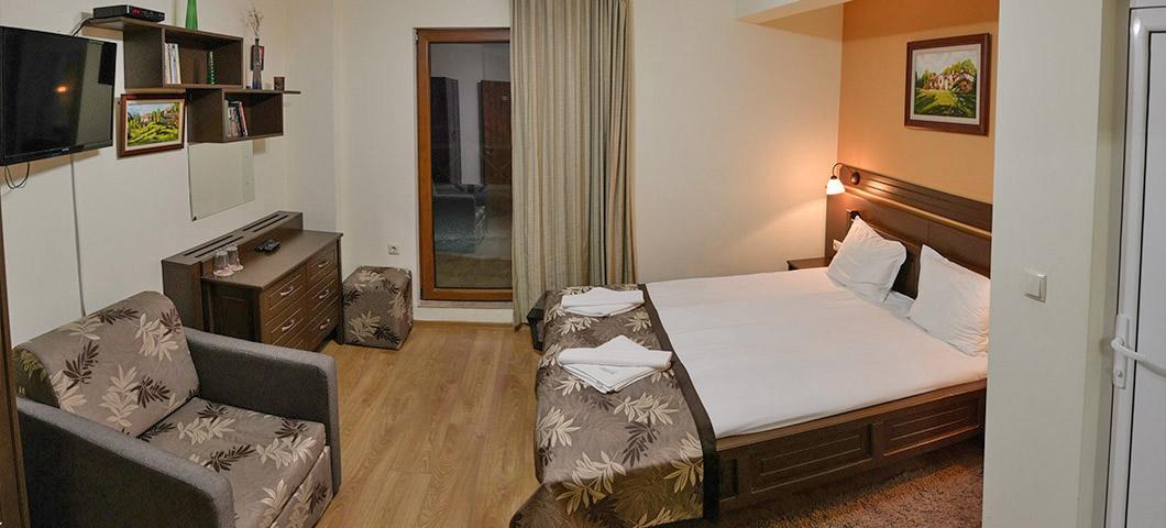 Family Hotel Balkanci Узана Екстериор снимка