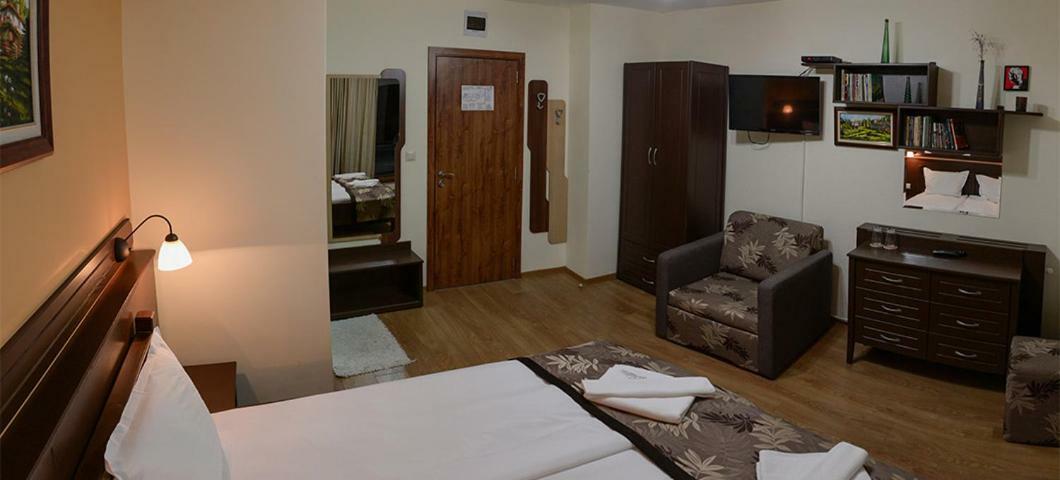 Family Hotel Balkanci Узана Екстериор снимка